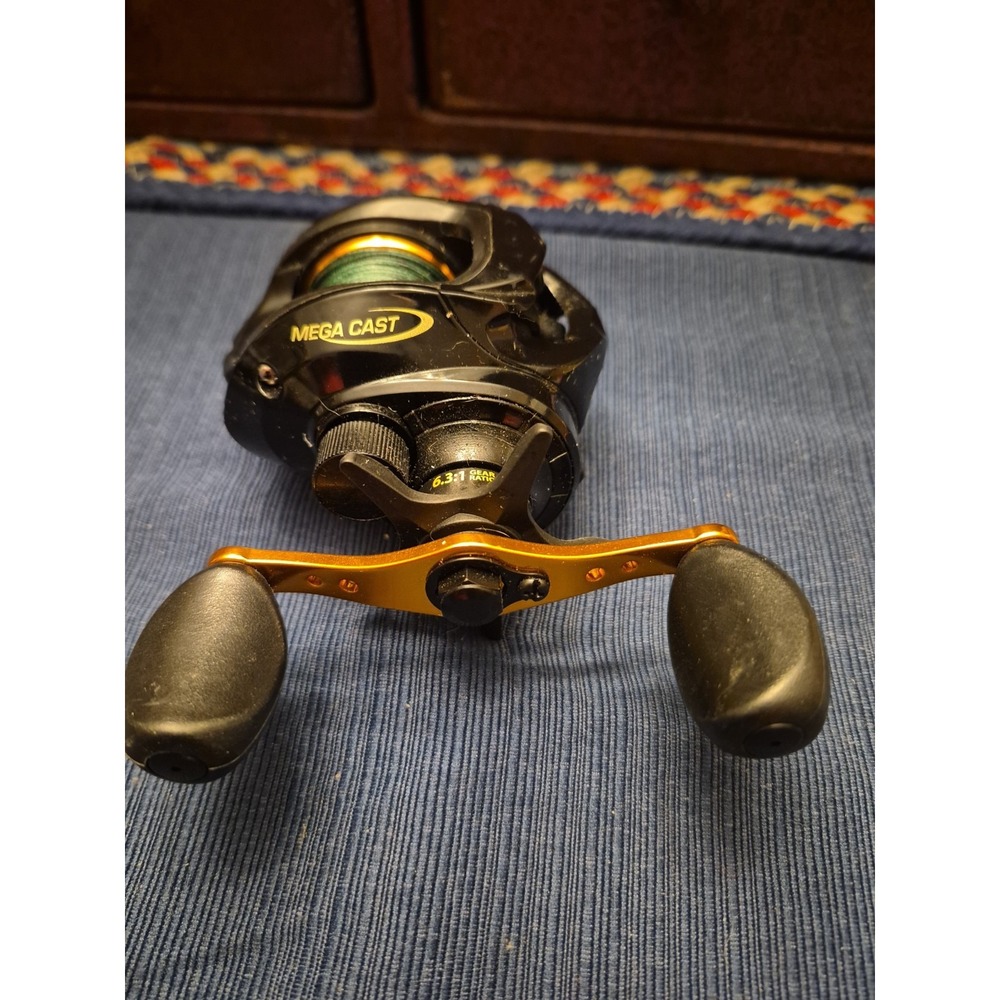 Bass Pro Shop MEGA CAST MCX10HE Baitcast Reel Fishing Reel